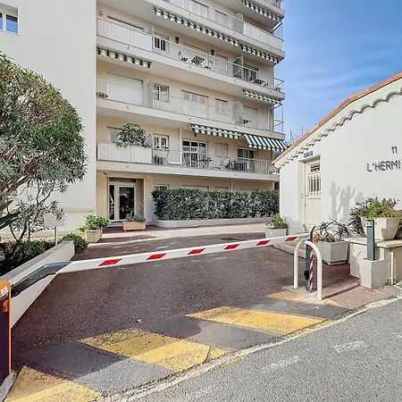 Superbe Meuble Centre * Cannes